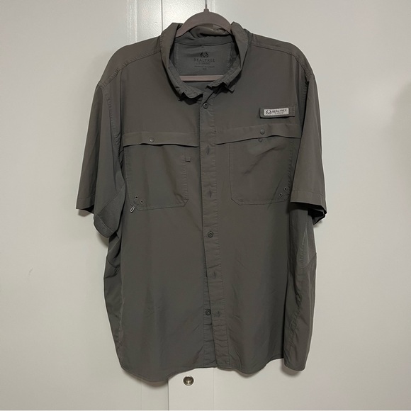 Realtree Men's Grey Lightweight Utility Shirt Shirt Size XL Fishing Hunting - Picture 2 of 7